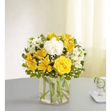 Yellow & White Delight™ Bouquet (Small)