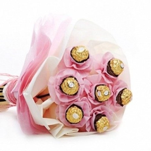 Hand Bouquet Of 16pcs Ferrero Rochers Chocolates Wrapped With Pink Paper (As Shown)