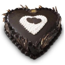 Heart Shaped Chocolate Truffle Cake 3 Kg (As Shown)