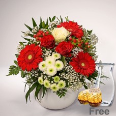 Flower Bouquet Spring Wind with Vase & 2 Ferrero Rocher