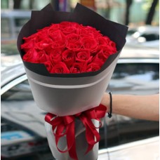Love, because of you (33 roses)