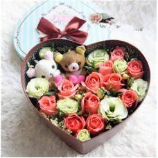 Love rose box (white roses)