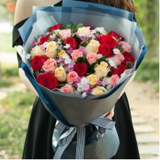 Power Of Love (18 roses)