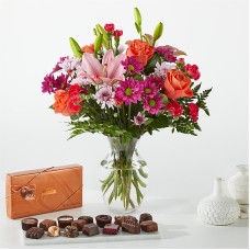 Light of My Life Bouquet and Chocolate Bundle (Deluxe) Light of My Life Bouquet and Chocolate Bundle (Deluxe)