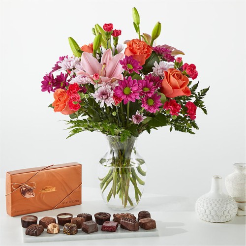 Light of My Life Bouquet and Chocolate Bundle (Standard)