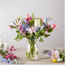 Spring Tradition - A Florist Original (STANDARD)