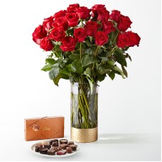 Classic Love Red Rose Gift Sets (12 Roses and Chocolates)