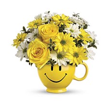 Be HappyÂ® Bouquet with Roses (Standard)