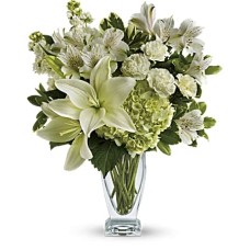 Purest Love Bouquet (Deluxe)