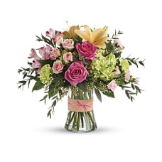 Blush Life Bouquet (Deluxe)