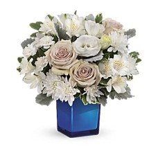 Serene Sky Bouquet (Deluxe)