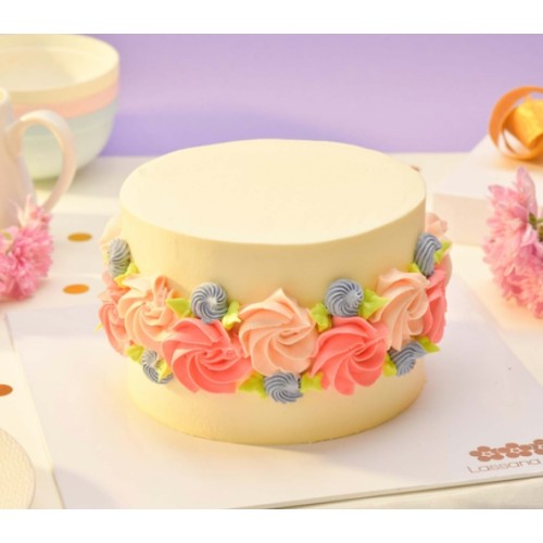 BUTTERCREAM ROSETTE RIBBON CAKE 1KG (2.2 LBS)