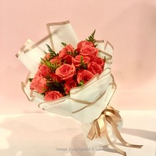 LOVE AT FIRST SIGHT - 20 ROSES