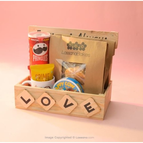 FOOD AMORE GIFT BASKET