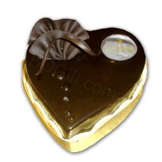 Half Kg Heart Shaped Chocolate Cake