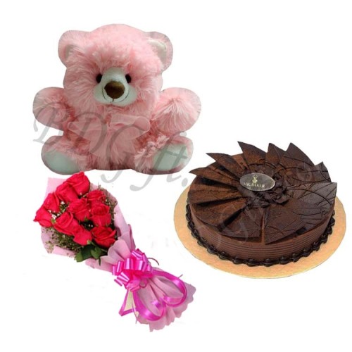 Cake W/ Teddy & Rose