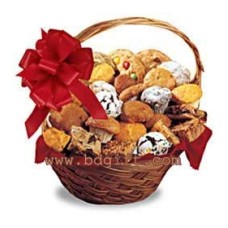 Cheese and crackers basket