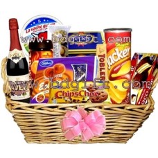 Gourmet Basket W/ Mix Flower Basket