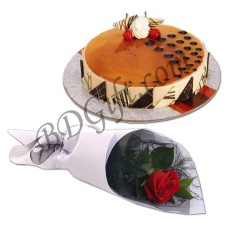 (004) Cake W/Red Rose in a bouquet