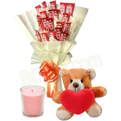 Kitkat chocolate bouqute with bear and candle