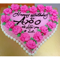(005) Swiss - 3.3 Pounds Vanilla Heart Cake