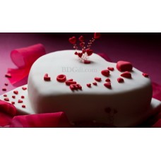 (11) 1 pound fondant heart shape vanilla cake