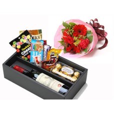 Sparkling Juice & Sweets Box & Choose Bouquet
