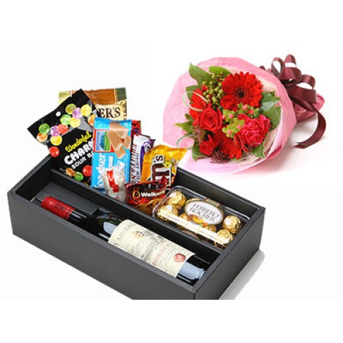 Sparkling Juice & Sweets Box & Choose Bouquet