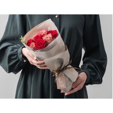 Frill Bouquet Nuance Red