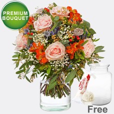 Premium Bouquet Herbstgefuhl with premium vase & Ferrero Raffaello