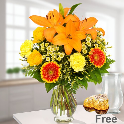 Flower Bouquet Spring Beauty with vase & 2 Ferrero Rocher