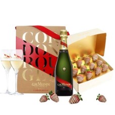 Champagne Chocolate Strawberries Hamper