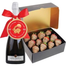 Lunar New Year Choc-Dipped Strawberries