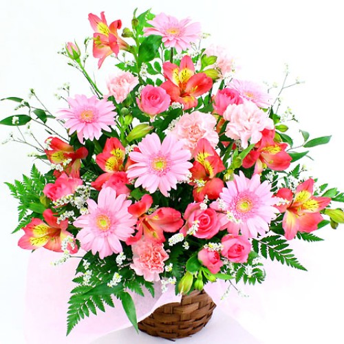 Seasonal arrangement pink