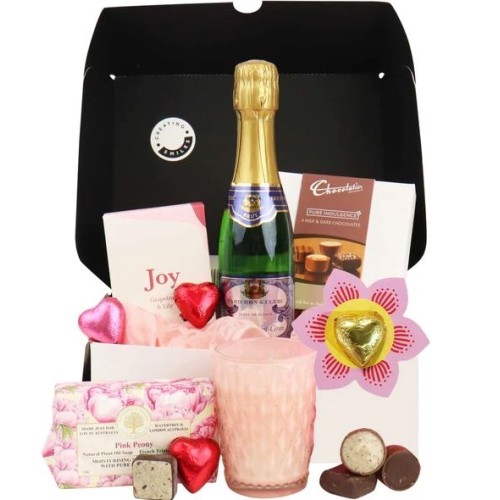 BUBBLES GIFT HAMPER
