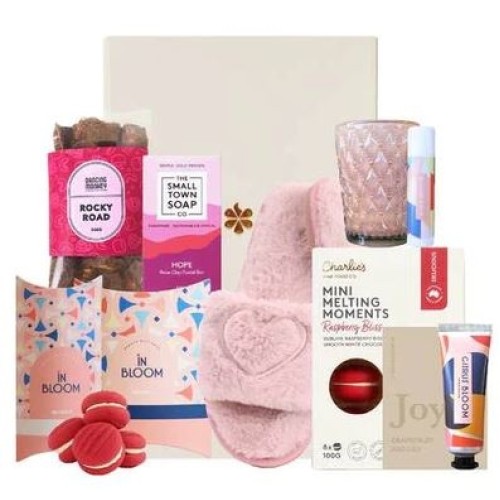 PAMPER TREAT GIFT HAMPER
