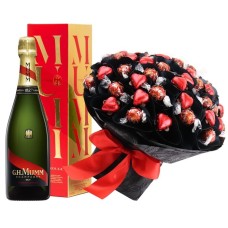 Moet & Chocolate Roses Bouquet Medium