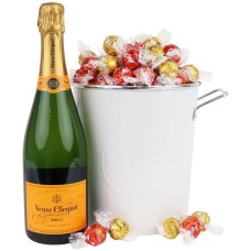 Veuve Celebration