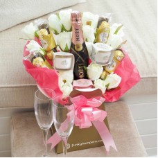 The Pink Champagne and Yankee Candle Bouquet