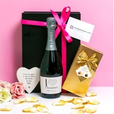 Friends Prosecco and Belgian Chocolates Hamper