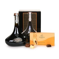Tawny Porto São Pedro das Águias, 75 cl & Godiva Chocolate