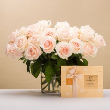 20 Light Pink Roses with Godiva Carres