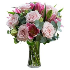 Beauty and style with lilies and roses (Basic)