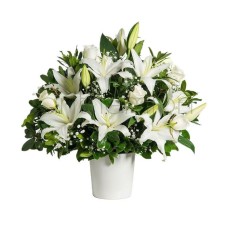 White flower arrangement in ceramic pot (Basic)