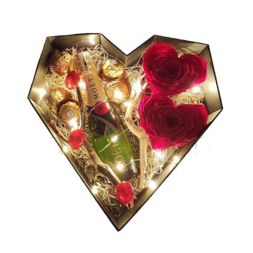 Forever Roses In Heart Box With Moet And Lights (Basic)