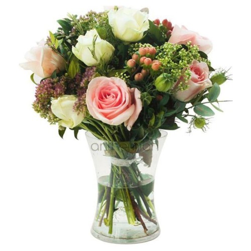 Pink and white roses with hypericum (Basic)