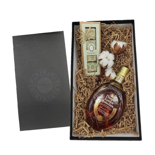 Dimple Whiskey gift and chocolates