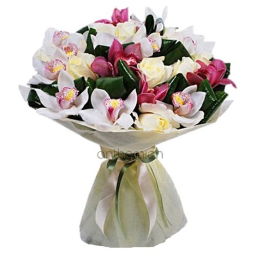 Roses and cymbidium orchids in a bouquet (Basic)