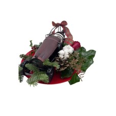 Metallic truck with flowers and red wine