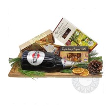 Tray with delicacies and ASTI MARTINI